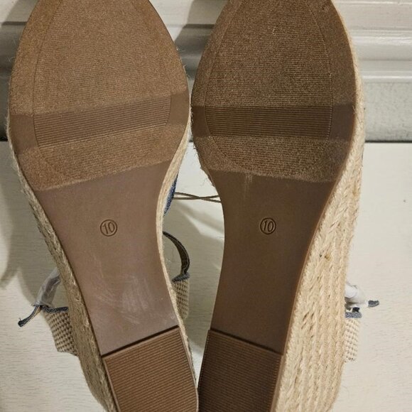 NWT Women's Ann Taylor Loft Outlet Chambray Blue Wedge Espadrilles, Size 10M - Picture 4 of 5